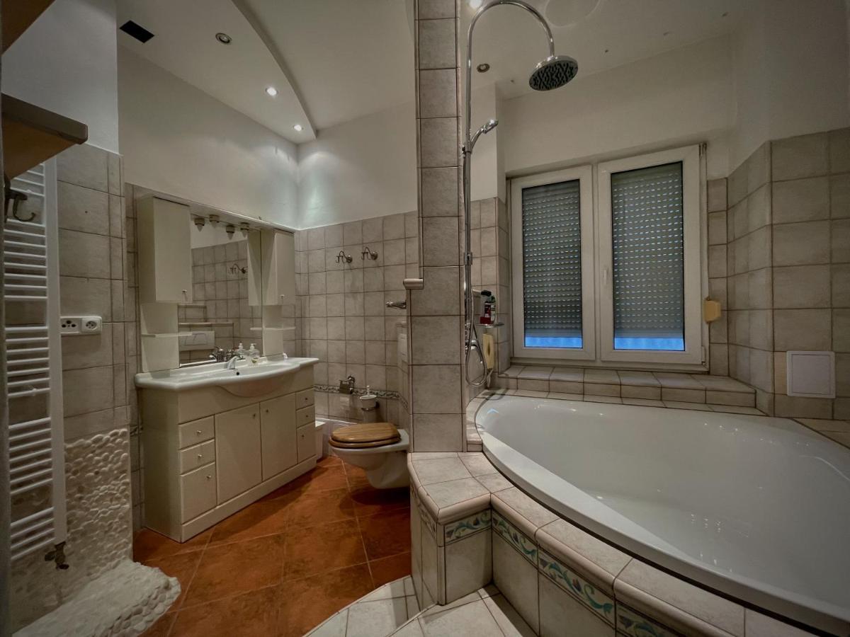 Stylove Apartmanky Frydek-Mistek Luaran gambar